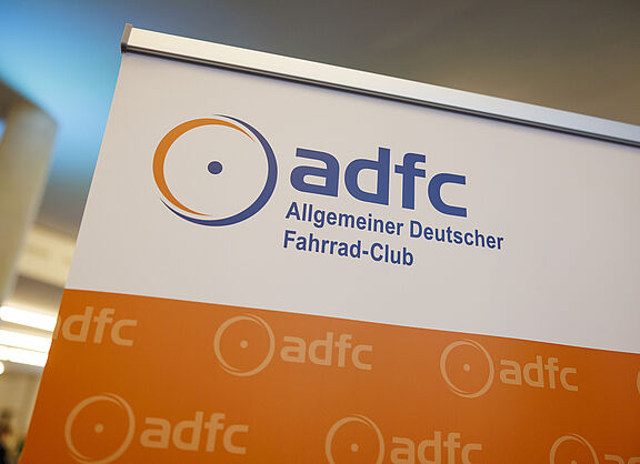 Rollup mit ADFC-Logo